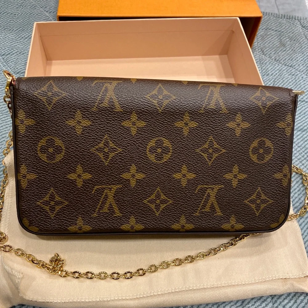 Louis Vuitton Felicie Pochette Xmas 2021 Vivienne Hollywood - Picture 2 of 8
